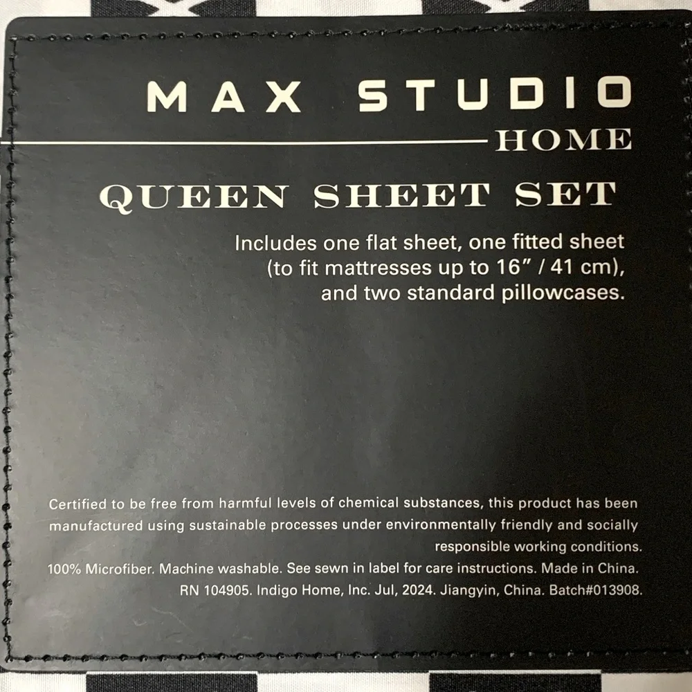 Skull and Crossbones Pirate Halloween Sheet Set - QUEEN - NEW